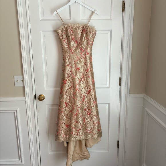 Theia Couture Strapless Gold Embroidery Overlay Scalloped Train Gown SZ 8 - Picture 3 of 10